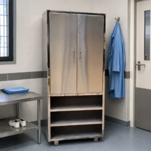 Apron Locker with Shoe Racks